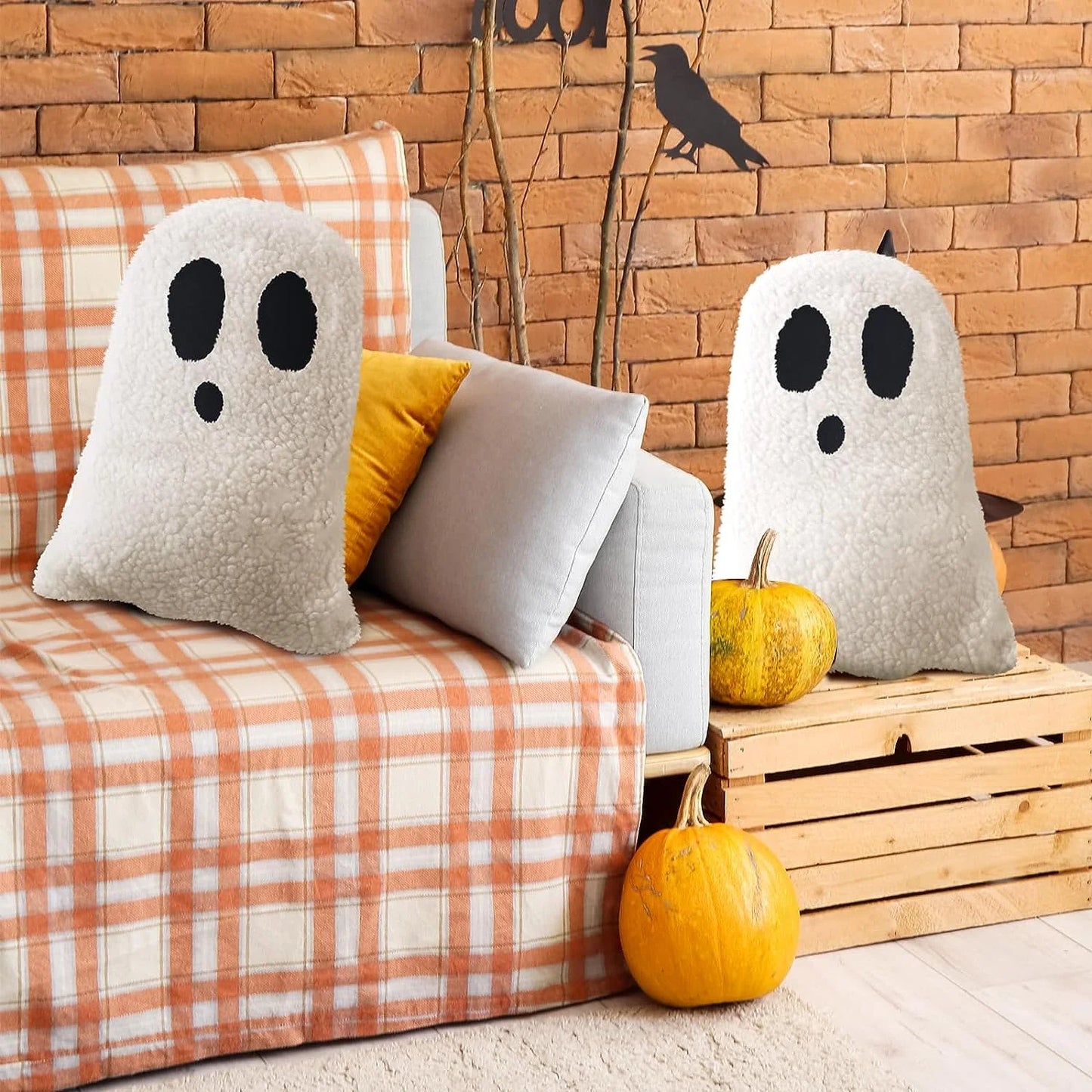 2 Pcs Halloween Throw Pillows Decorative Spooky Pillows for Sofa Bed Couch Stuffed Halloween Pillow for Party Outdoor Home Decorations Ghost Decor Cushion (15.75 X 11.81 Inch)